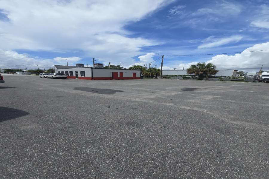 Orlando, Florida, 0 , 0 ,0,Retail,For Sale,0,1193